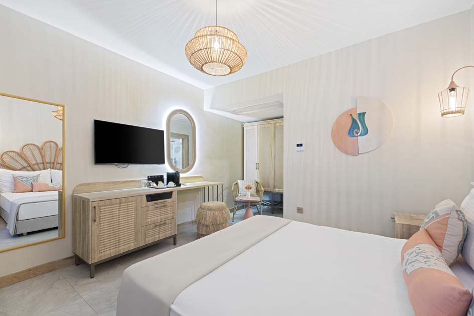 Loft Oda Havuz Tarafı